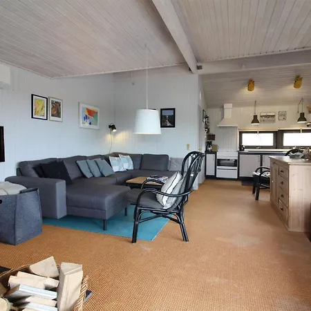 Riitta - 300m From The Sea By Interhome Feriehus
